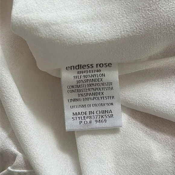 Endless Rose Crochet Lace Mini Skirt Size Medium - Picture 8 of 9